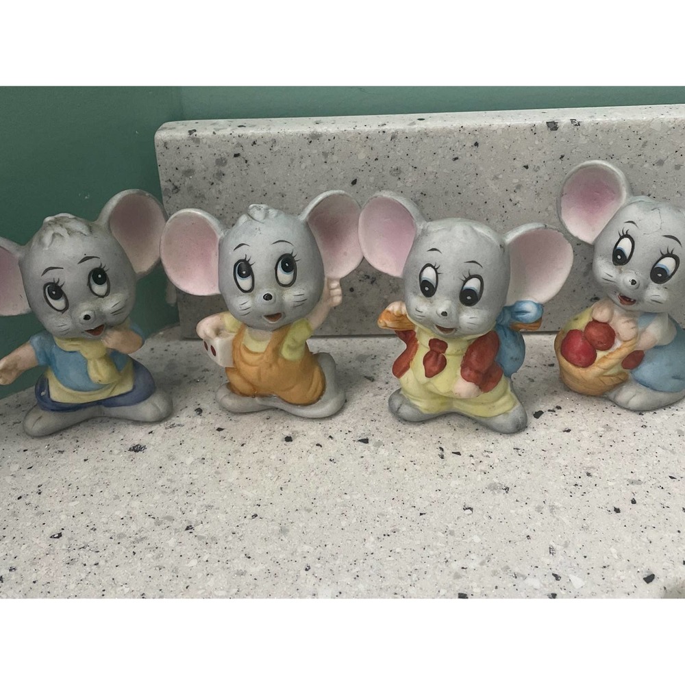 Enesco grey porcelain bisque harvest mice set